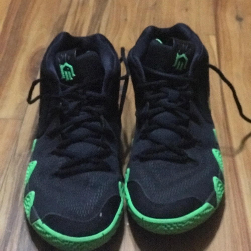 Kyrie 4 Halloween